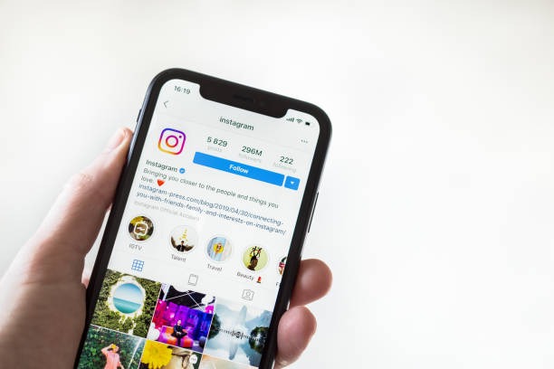Understanding Psychological Curiosity Driving Instagram Private Viewer Searches